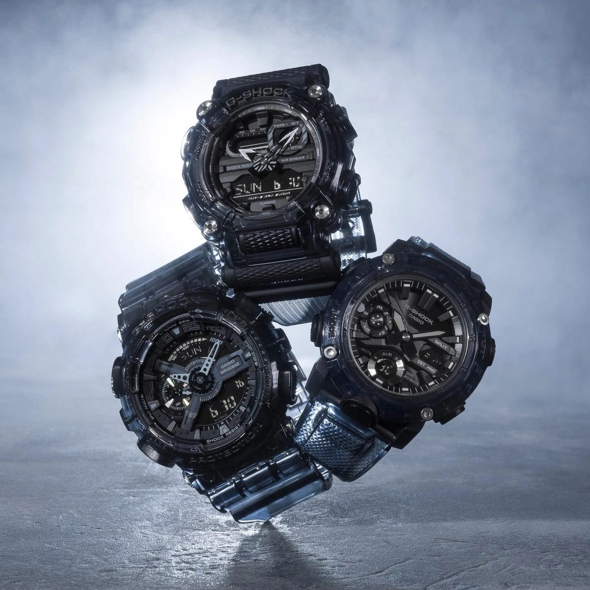 Casio GA-2000SKE-8A мужские часы застежка крупным планом