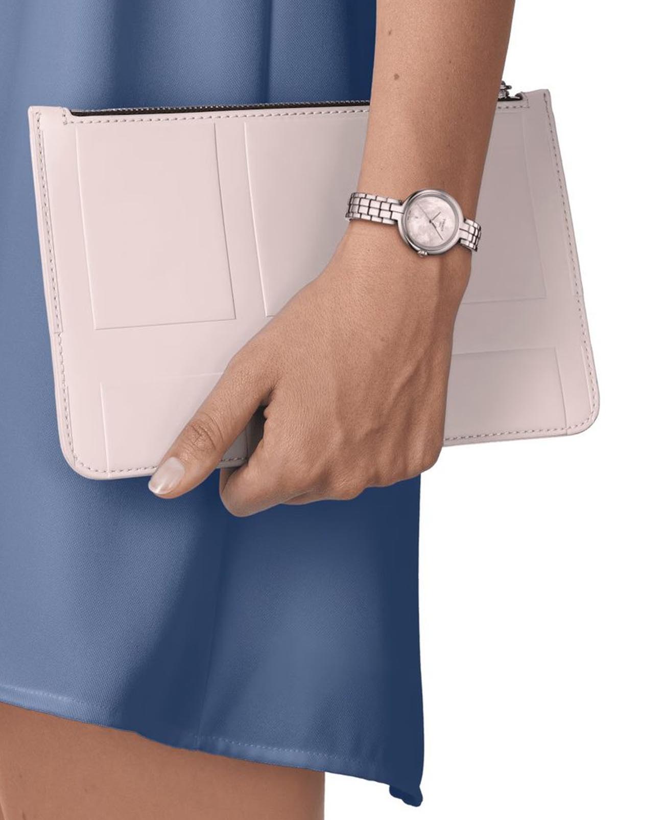 Оригинальные часы Tissot Tissot Flamingo T094.210.11.116.02 кварцевые калибр механизма  общий вид