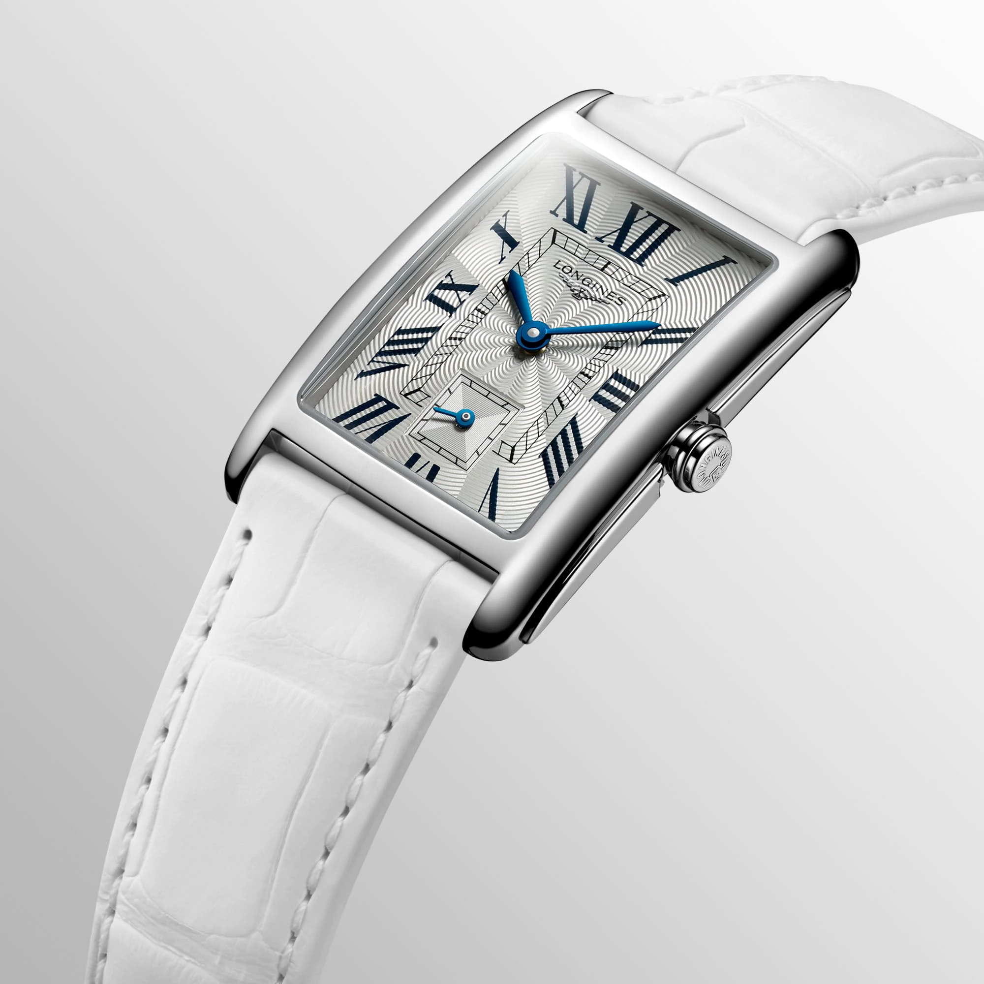Longines Longines Conquest L5.512.4.71.2 кварцевые женские часы часы крупный план бежевый циферблата