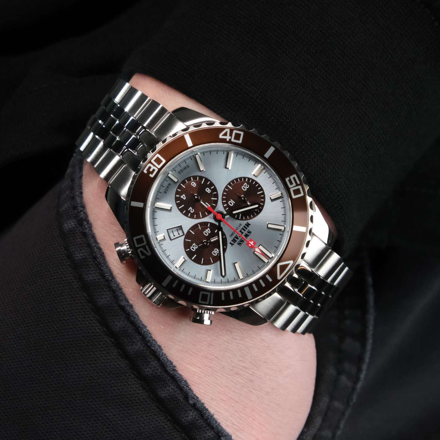 Swiss Military by Chrono Swiss Military by Chrono Sports Chronograph SM34103.06 кварцевые мужские часы часы крупный план голубой циферблата