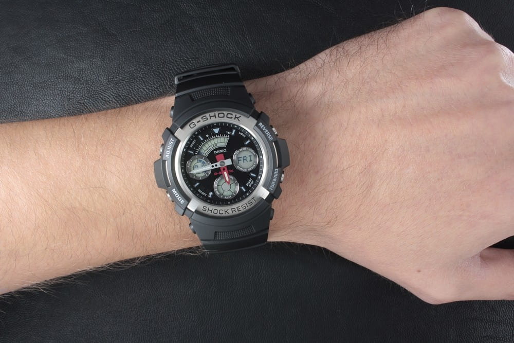 Casio Casio G-Shock AW-590-1ADR (AW-590-1A)  - задняя крышка металл сталь пластик корпуса, япония часы