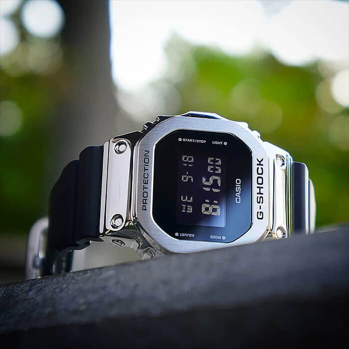 Casio Casio G-Shock GM-5600-1 GM-5600-1ER оригинальные мужские часы в комплекте с коробкой