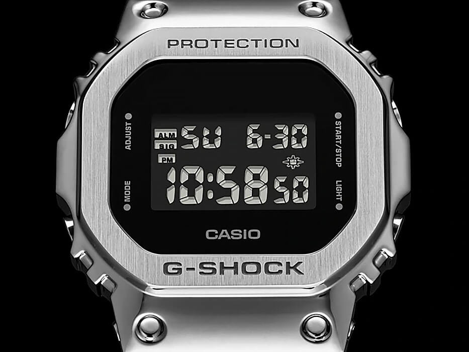 Casio Casio G-Shock GM-5600-1 мужские часы черный циферблат на запястье