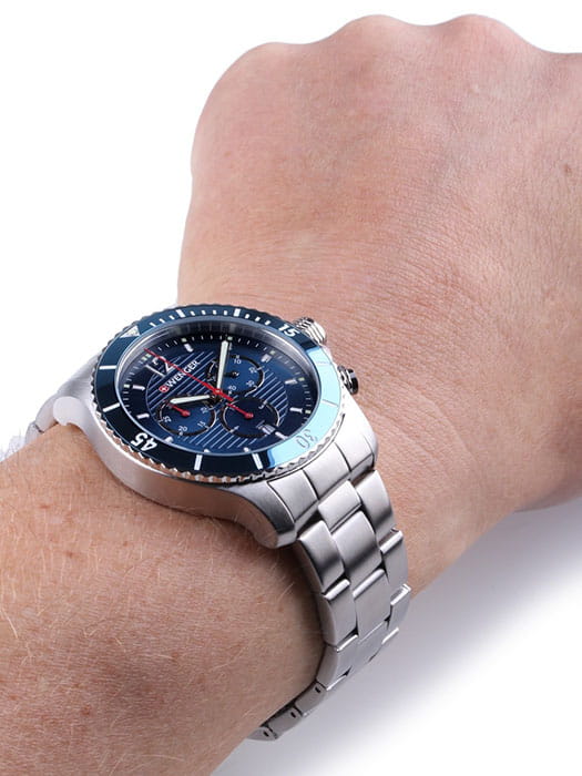 Оригинальные часы  Wenger 01.0643.111 кварцевые калибр механизма  общий вид