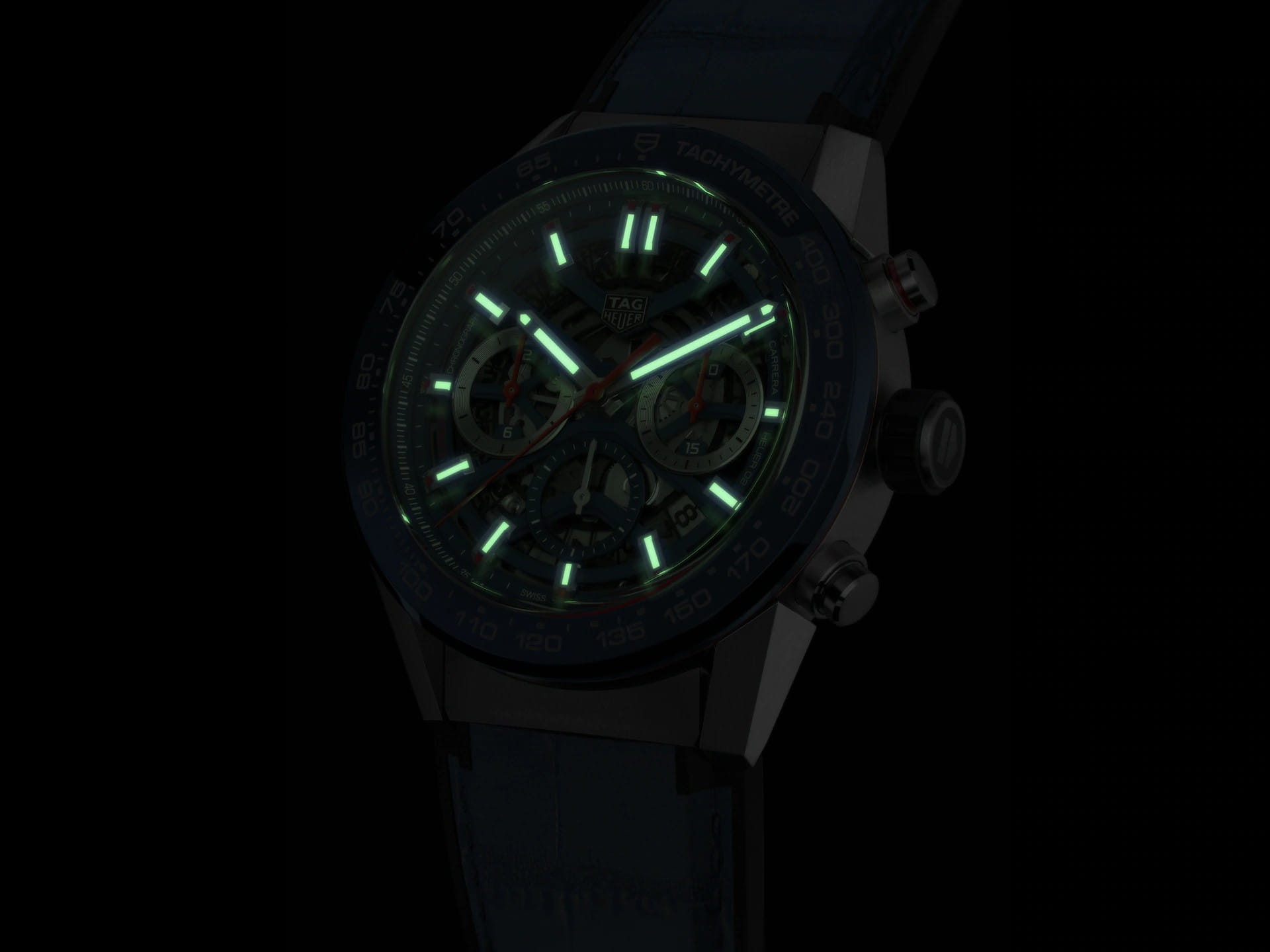 TAG Heuer TAG Heuer Carrera CBG2A11.FC6460 механические мужские часы часы крупный план синий циферблата