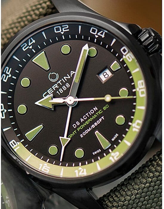 Certina Certina DS Action GMT C032.429.38.051.00 механические мужские часы часы крупный план черный циферблата