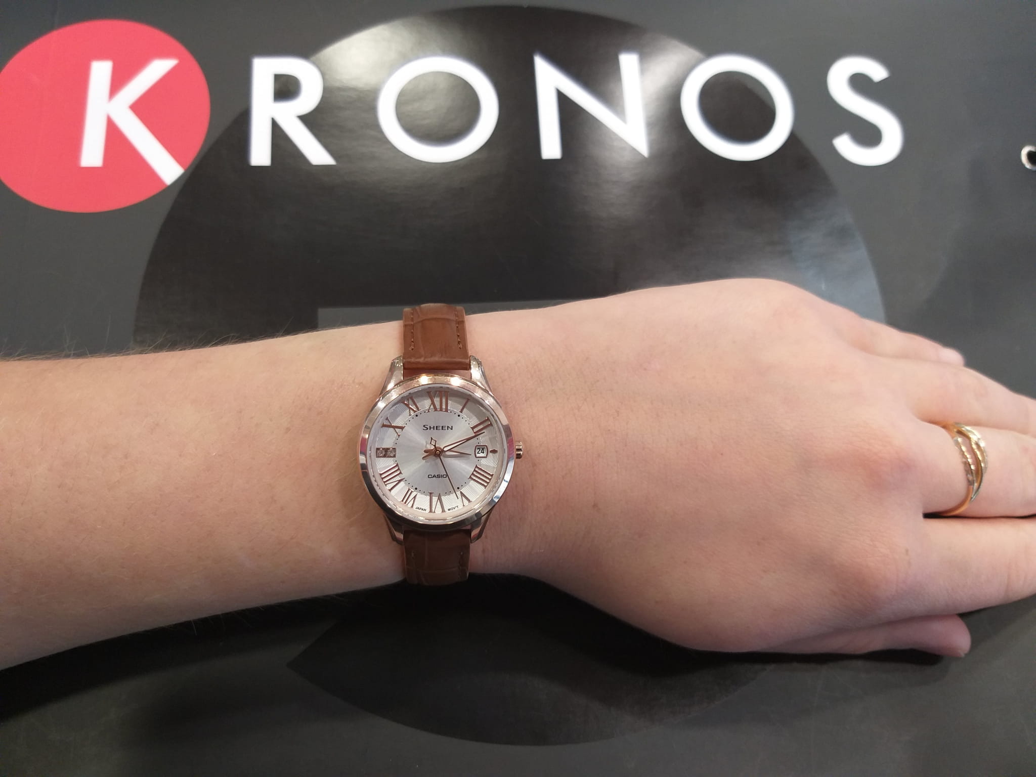 Casio Casio Sheen SHE-4050PGL-7A женские часы серый циферблат на запястье