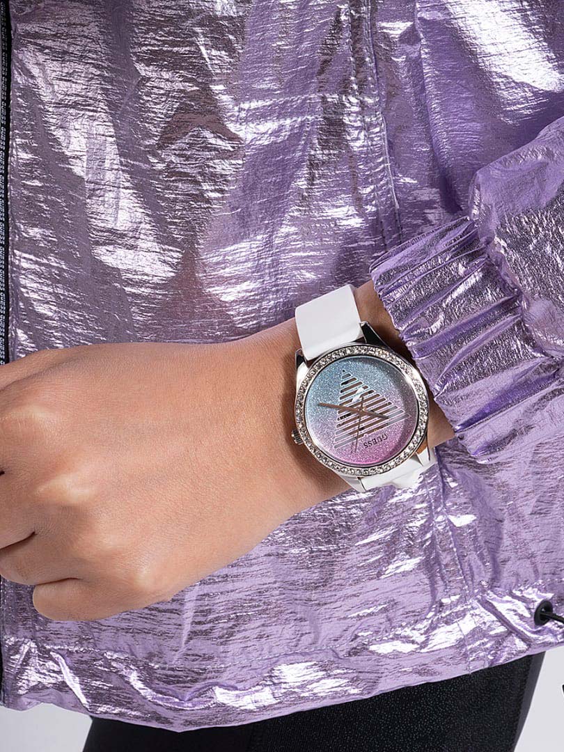 Guess GW0530L5 женские часы застежка крупным планом