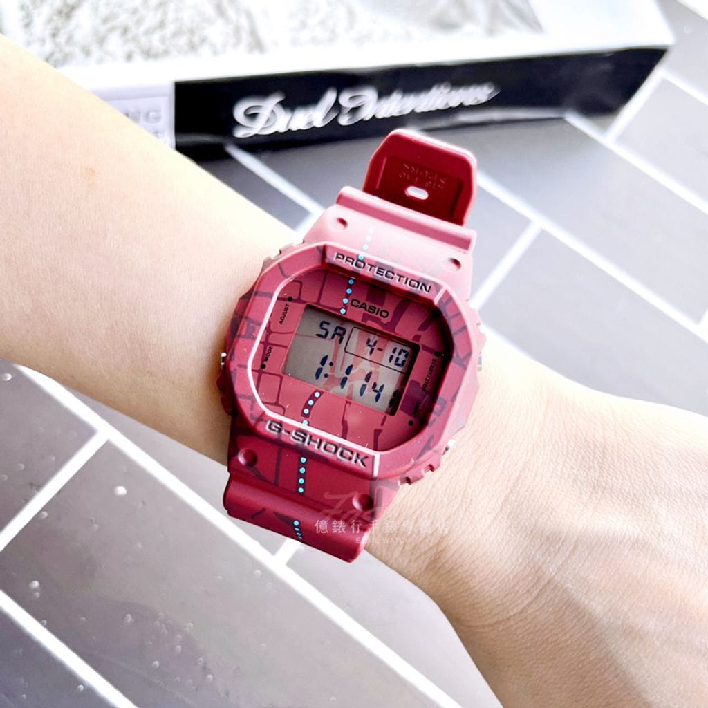 Оригинальные часы Casio Casio G-Shock DW-5600SBY-4DR (DW-5600SBY-4) в фирменной упаковке от производителя