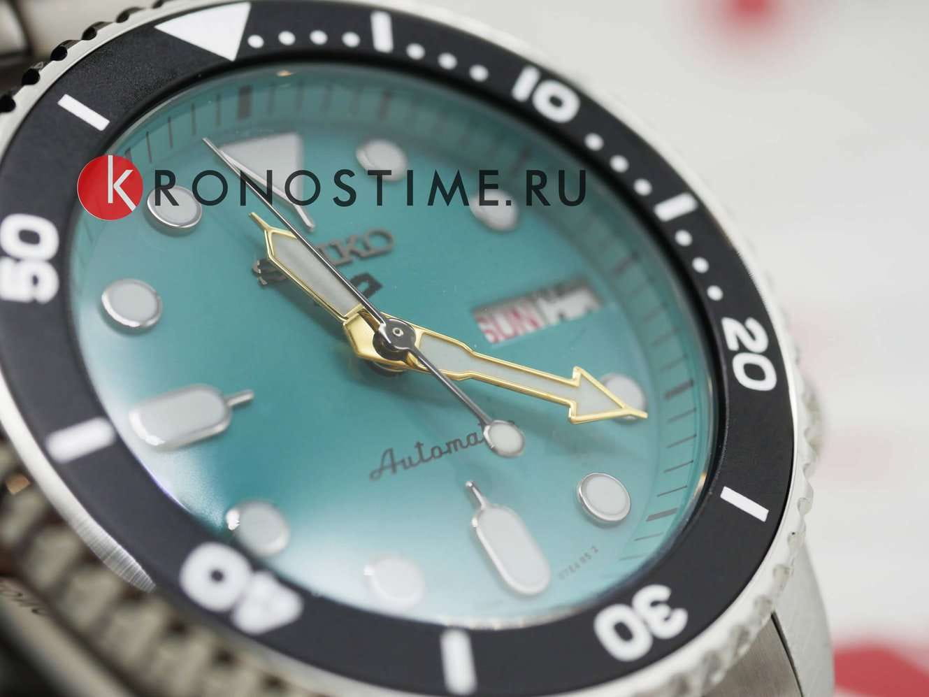 Seiko Seiko 5 Sports SRPK33K1, 5 sports япония мужские часы на браслете нержавеющая сталь боковой вид