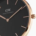 Часы Daniel Wellington Petite Sterling DW00100303 фото 2