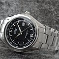 Casio EF-121D-1AVEG
